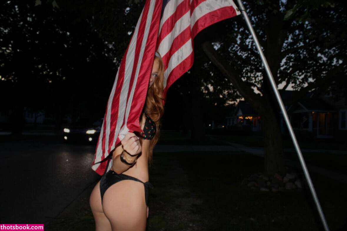 Aurorafoxxxx Photo #3