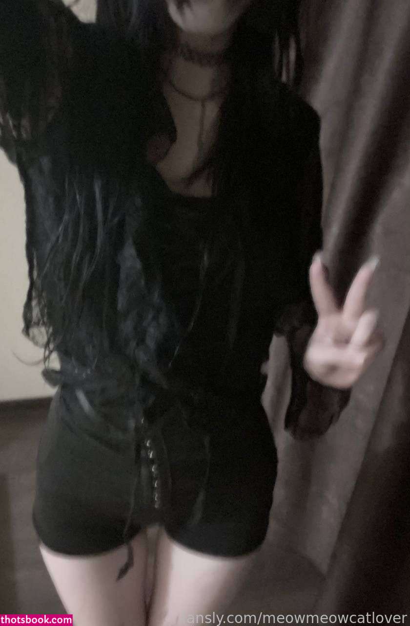 meowmeowcatlover Photo #1