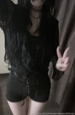 meowmeowcatlover Photo #1