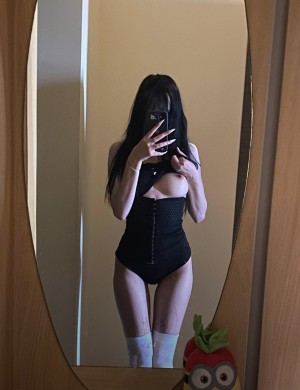 meowmeowcatlover Photo #15