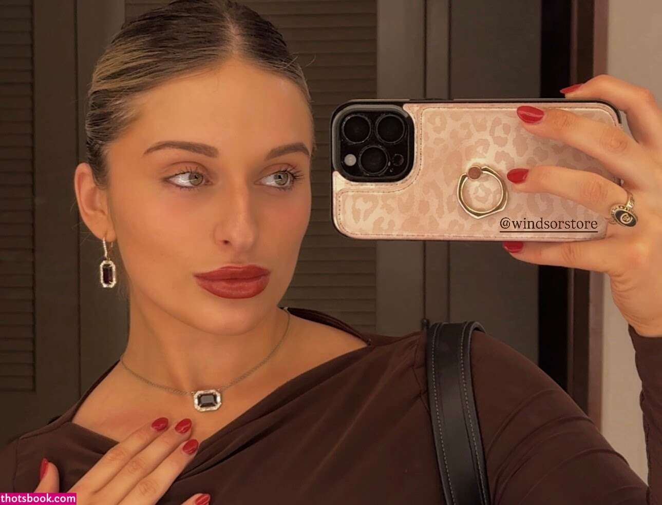 sydneyrepole Photo #10