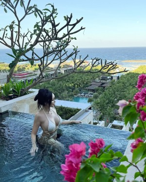 Connie Chen Photo #13