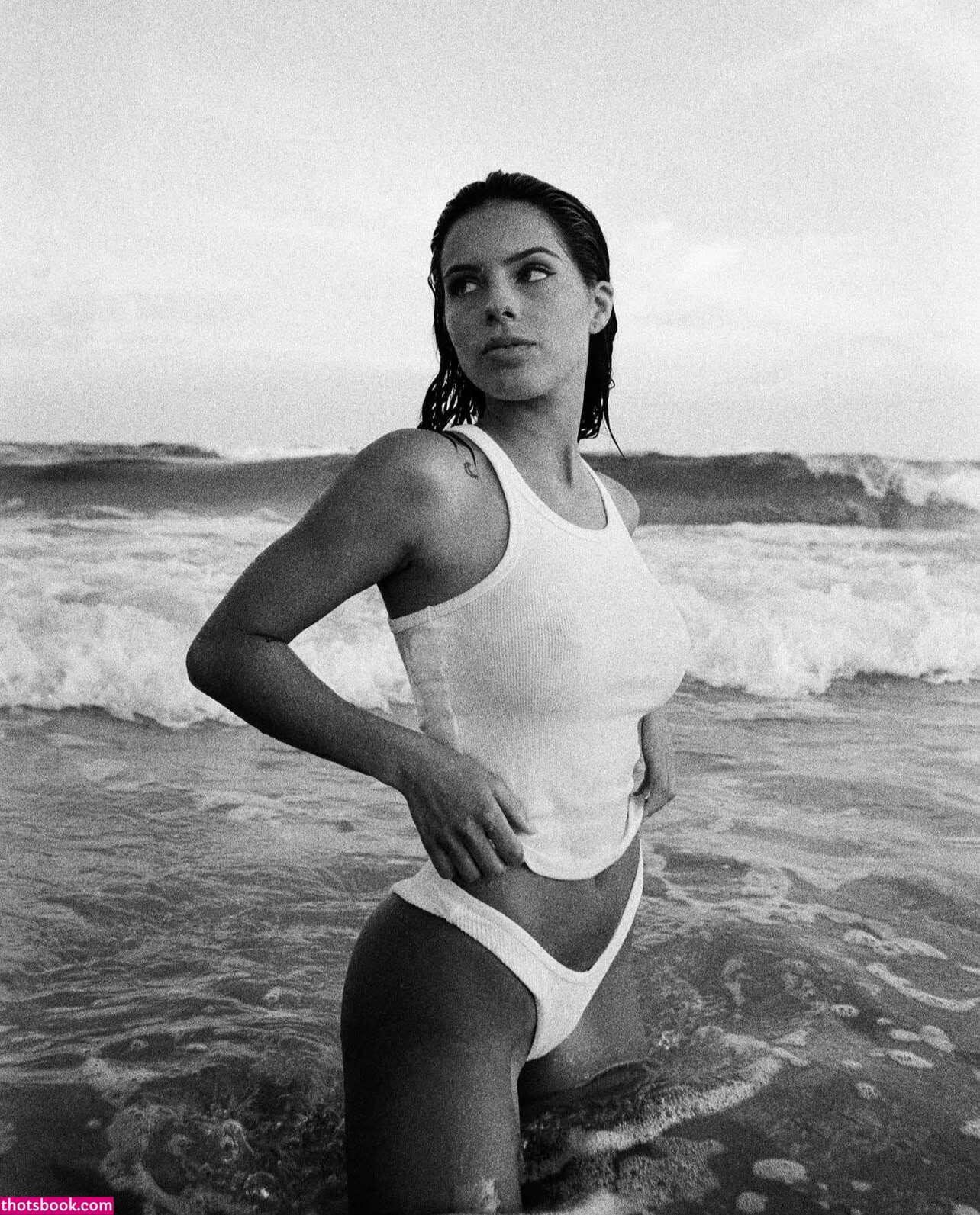 Katerina Reeves Photo #4