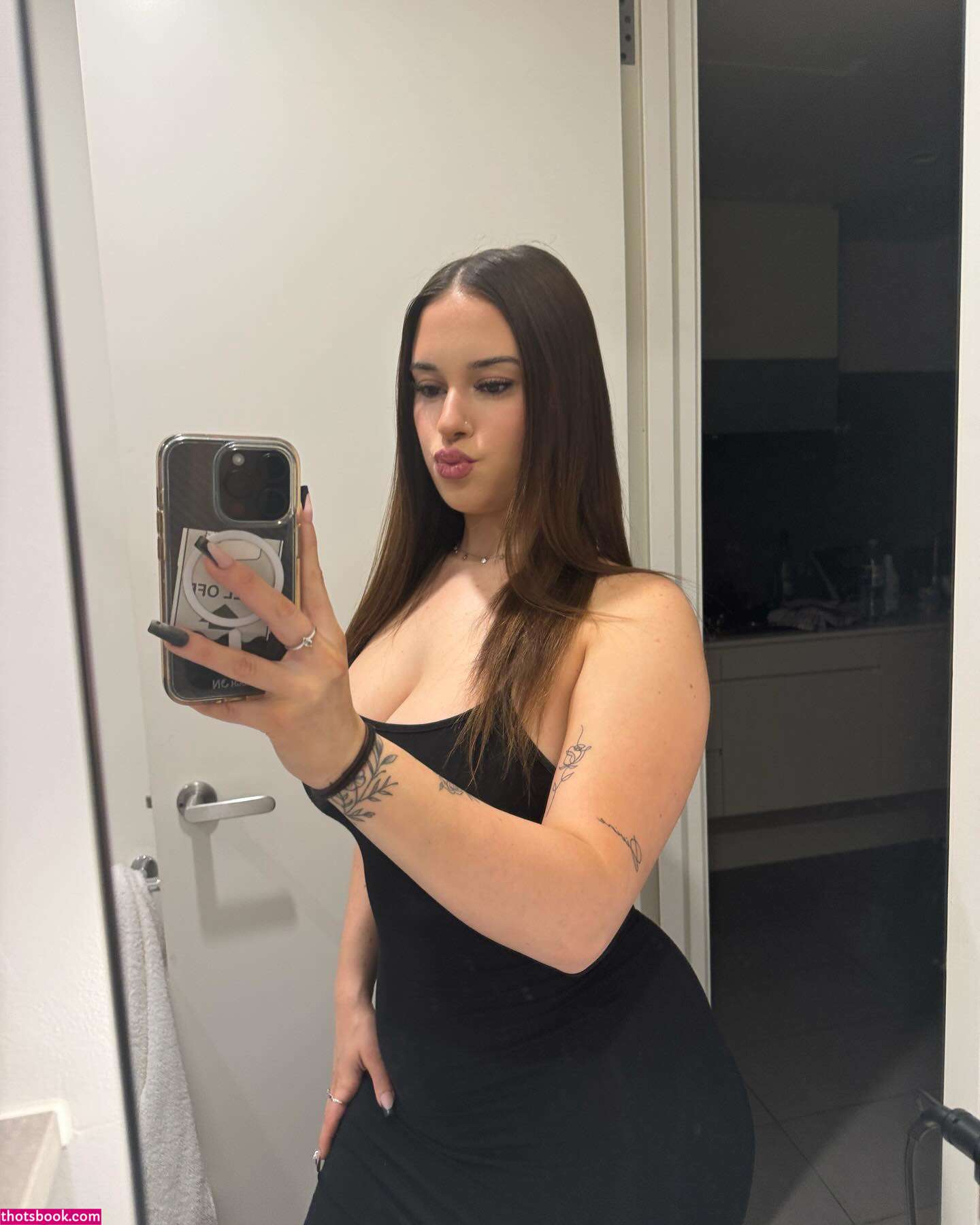 Lillyahna Solway Photo #2