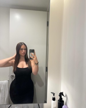 Lillyahna Solway Photo #11