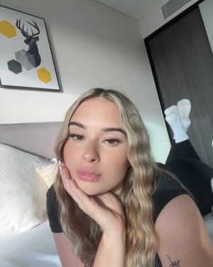 Lillyahna Solway Photo #12