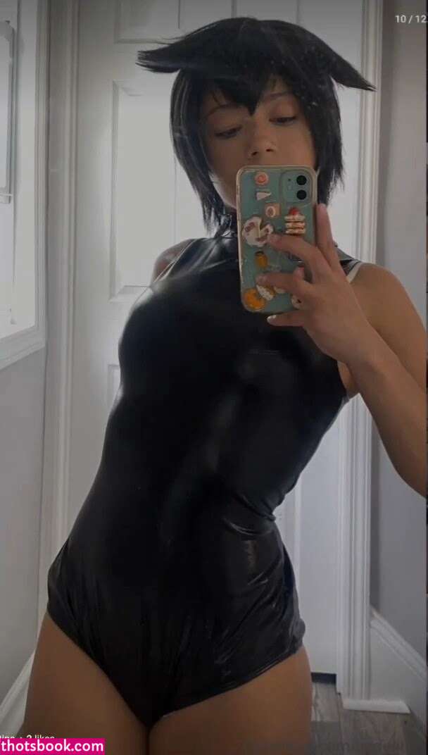 Liz Delilah Photo #3