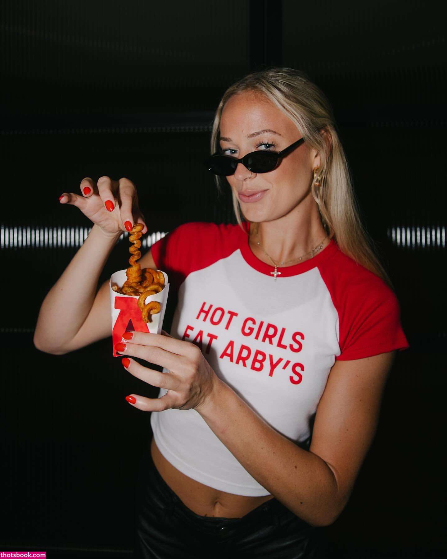 Sophie Cunningham Photo #39