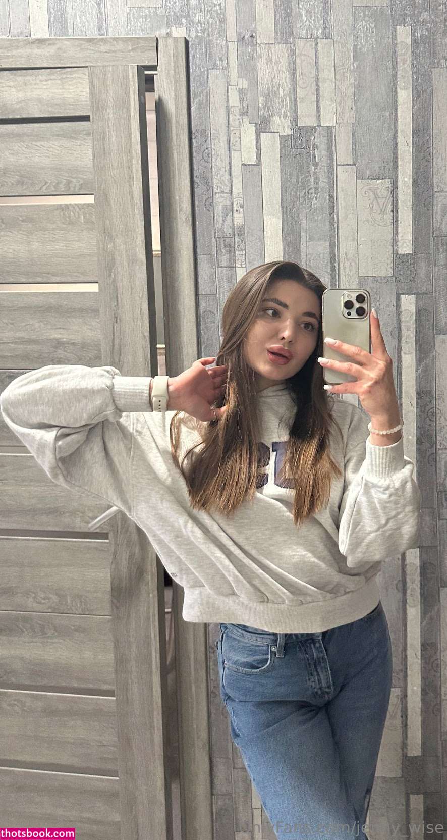 Jenny Wise Photo #38