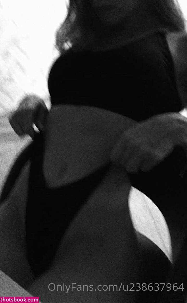 Samantha Twin Photo #12