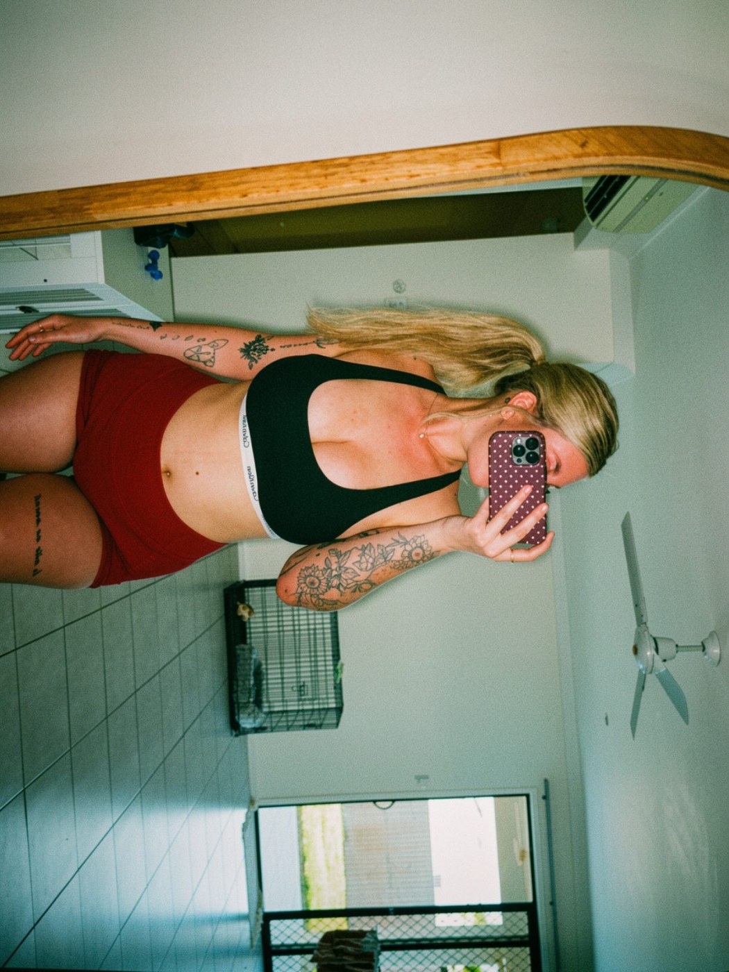 Sophie Bignell Photo #16