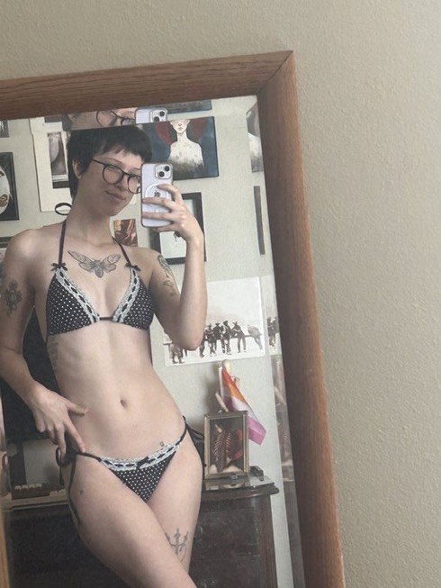 gaythotgirlson Photo #3