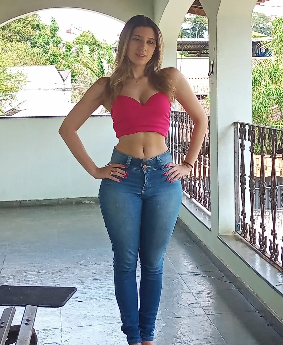 laramellos Photo #33