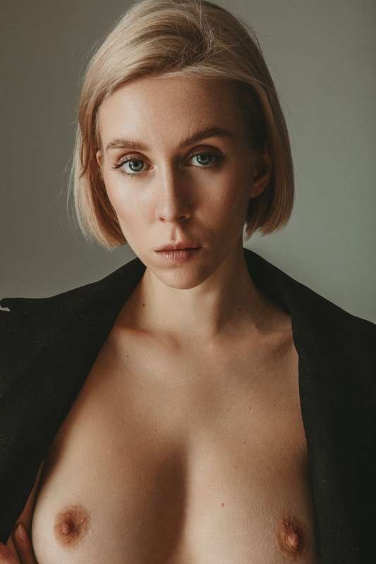 Laura Coupey Photo #25