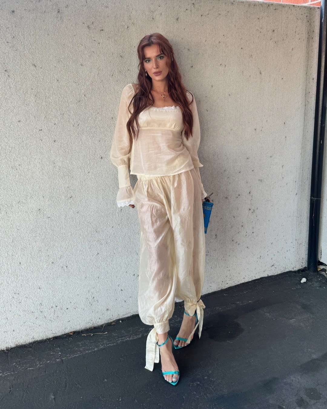 Bella Thorne Photo #436