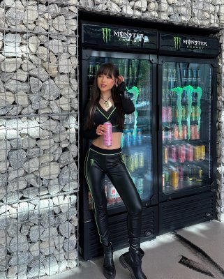 Shannon Feetham Photo #10