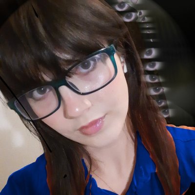 Julia Erdos Photo #17