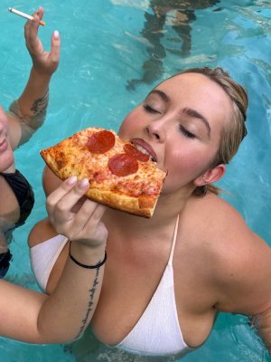 Erinmhk Post #32