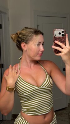 Pineapplebrat Photo #429