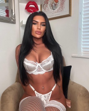 Chalie Parkes Nude Leaks OnlyFans Photos #5