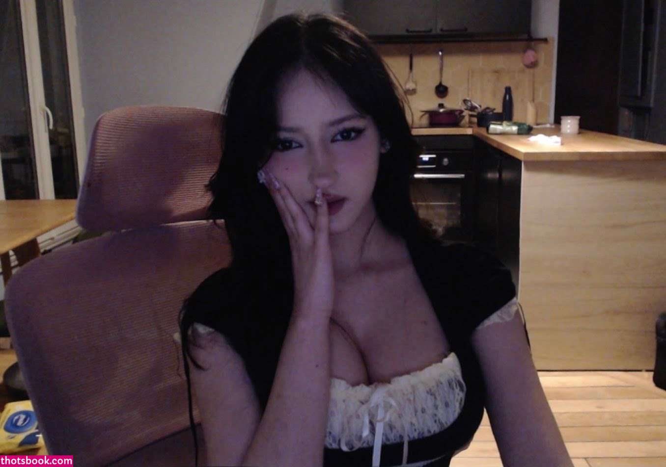 T1 Winter winterwifey Wiiinter Winterscos Nude Leaks OnlyFans Photos #1 1861501