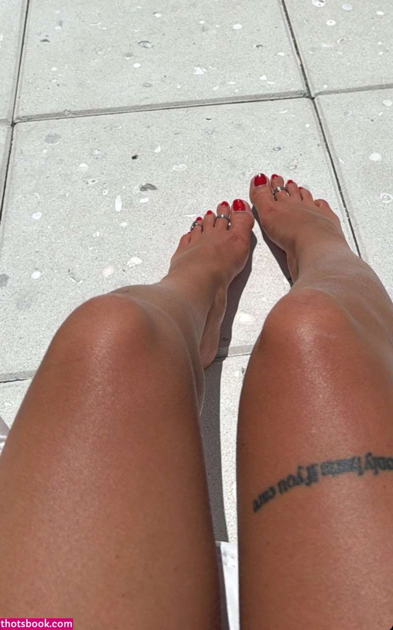 Katie Dillenbeck katievsaliens Nude Leaks OnlyFans Photos #2 1871851