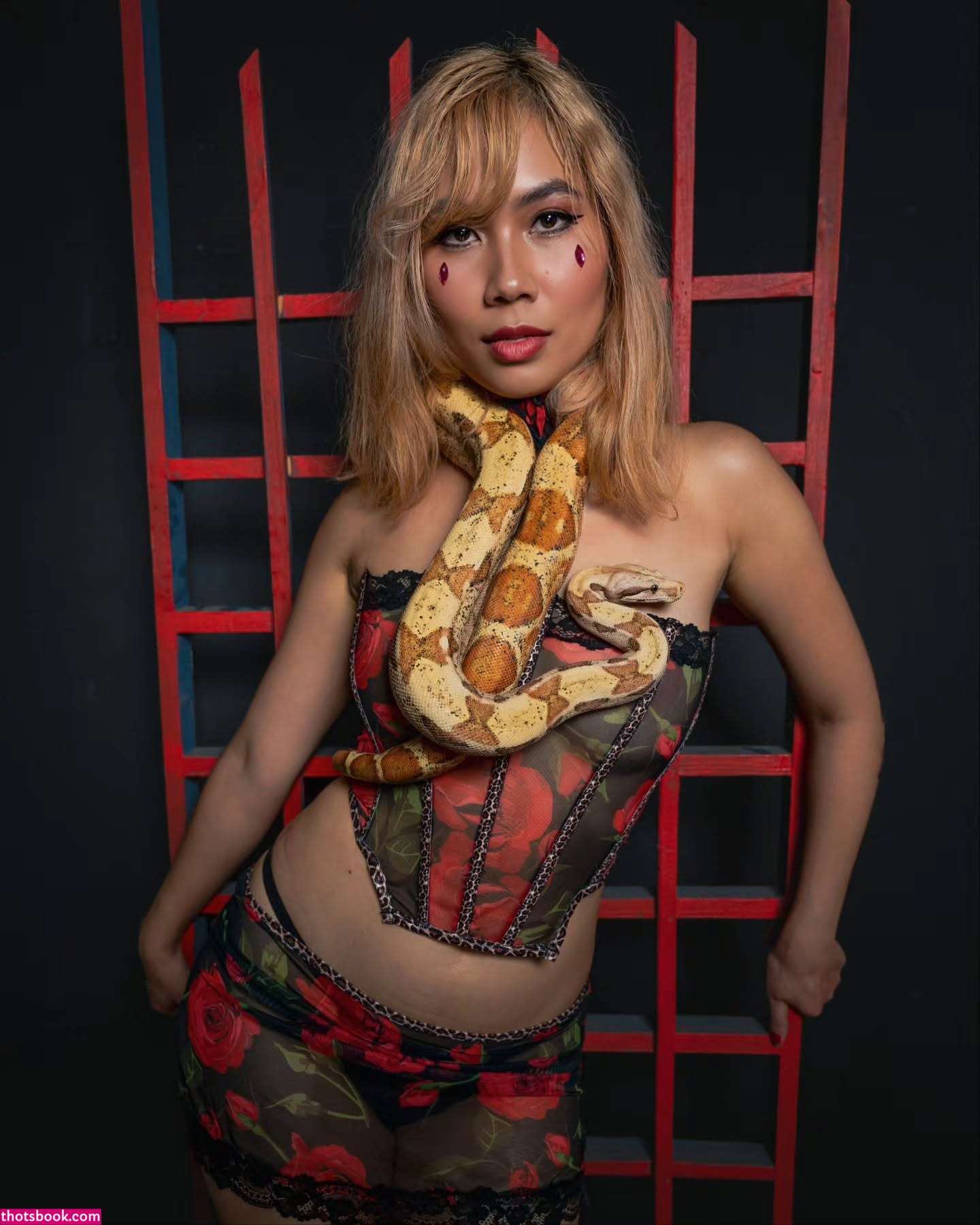 Bessy Q Quynh Van Aquentine Justa Queen Final Girlz Nude Leaks OnlyFans Photos #5 1878166