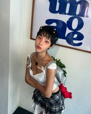 Z meme Nude Leaks OnlyFans Photos #2