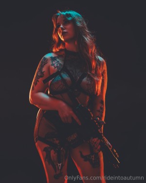 rideintoautumn autumn snakecharmer Nude Leaks OnlyFans Photos #4