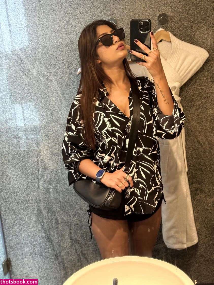 Shanu Dhekawa Nude Leaks OnlyFans Photos #3 1887436