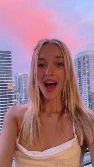 tinabellee booktokava bookbabeava Nude Leaks OnlyFans Video #1