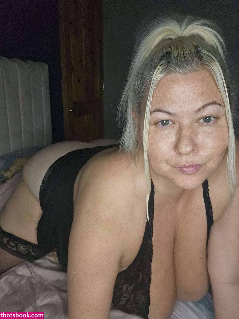 Lara Moore thecurvyone thecurvy1 Nude Leaks OnlyFans Photos #3 1916086