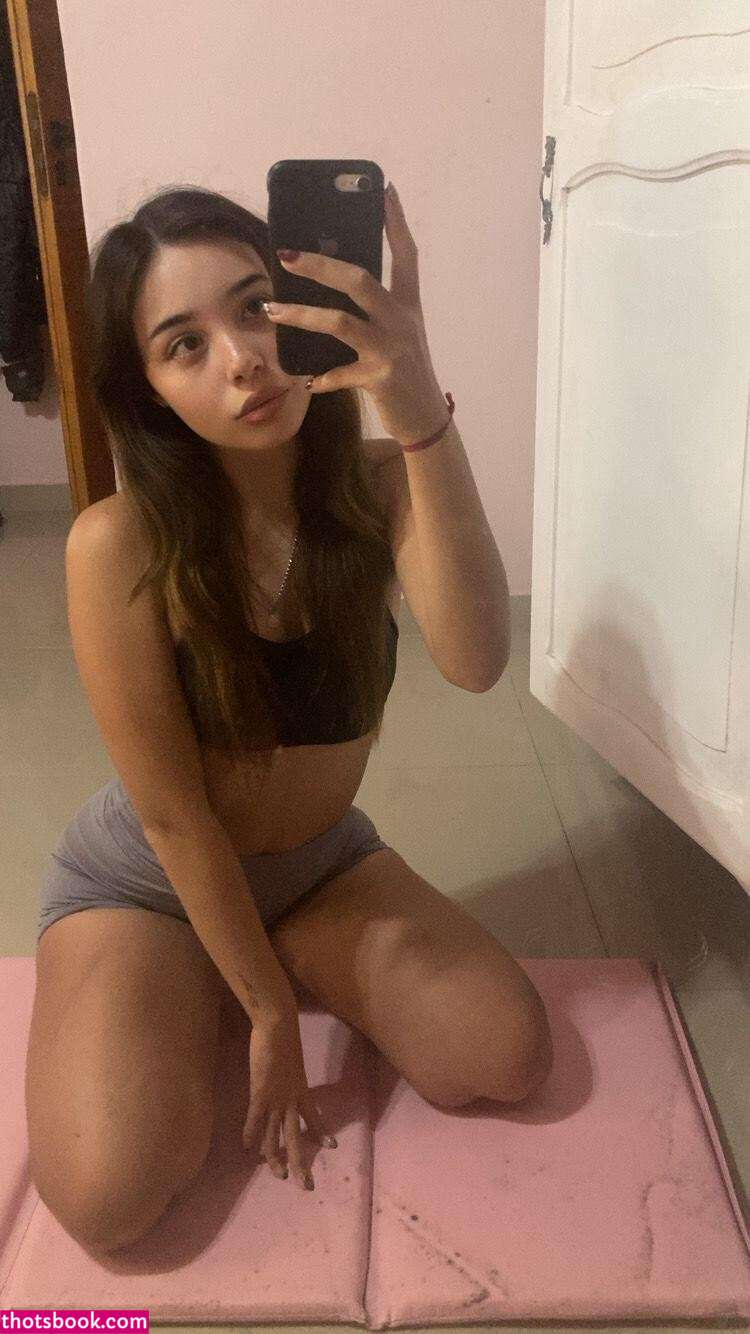 orobelle orobellee sitrisse Nude Leaks OnlyFans Photos #3 1902496