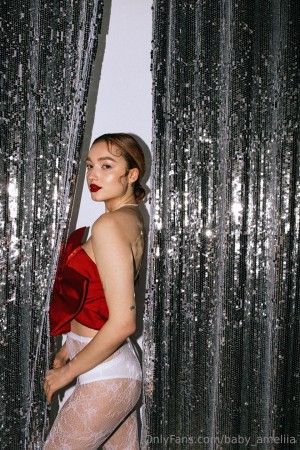 baby ameliia Nude Leaks OnlyFans Photos #1
