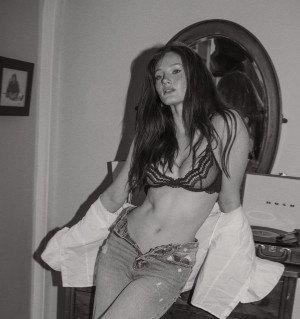 Erin Perise Nude Leaks OnlyFans Photos #4