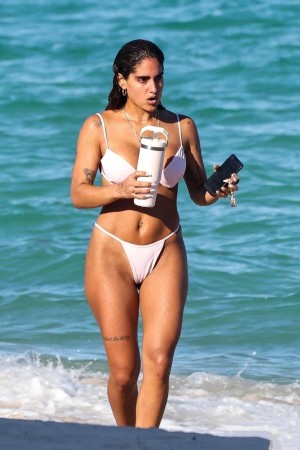 Isabella ladera Nude Leaks OnlyFans Photos #2