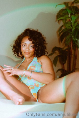 Anjuli Nude Leaks OnlyFans Photos #2