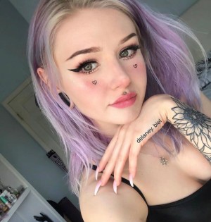 Delaney Biel Nude Leaks OnlyFans Photos #2