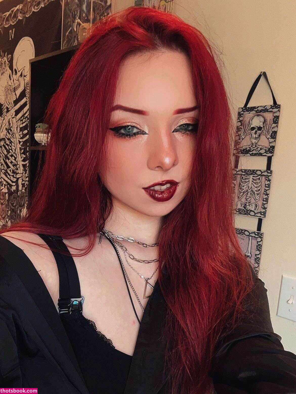 Miserrablee itshooley Nude Leaks OnlyFans Photos #2 1941553