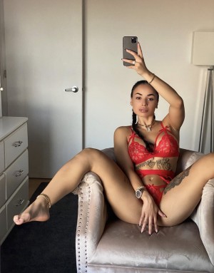 emmaxleerose Nude Leaks OnlyFans Photos #2