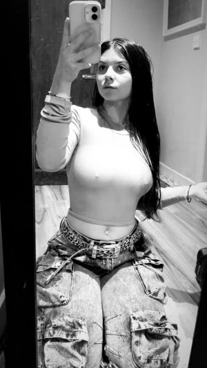 hercer mercer wiktoriaah Nude Leaks OnlyFans Photos #2