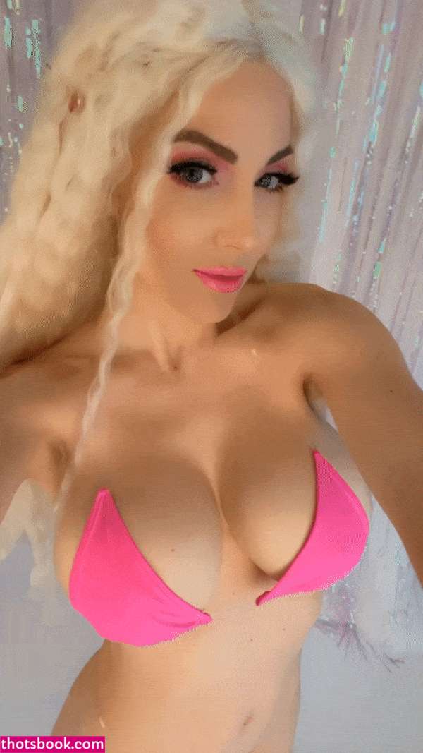 Kristen Hughey Nude Photos #6 413471