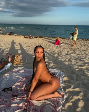 Jenny Alves Jennywithad sweet as sugar Nude Leaks OnlyFans Photos #1