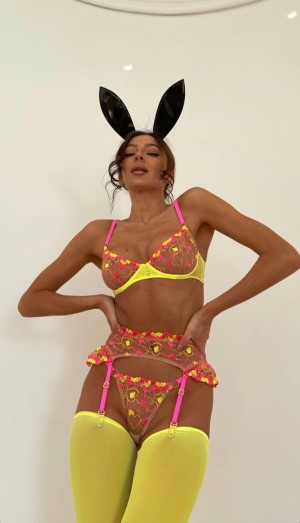 bryunetka ann Nude Leaks OnlyFans Photos #3