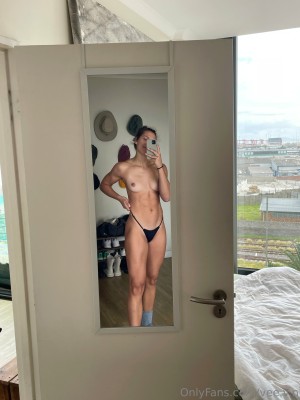 The nude hippie Nude Leaks OnlyFans Photos #6