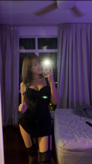 viviannn 67 Nude Leaks OnlyFans Photos #3