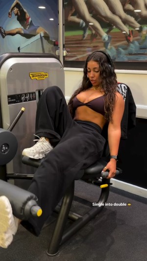 Mimsdaily life Mim Hamadache Nude Leaks OnlyFans Video #1