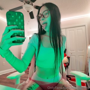 alicewebbb Nude Leaks OnlyFans Photos #2