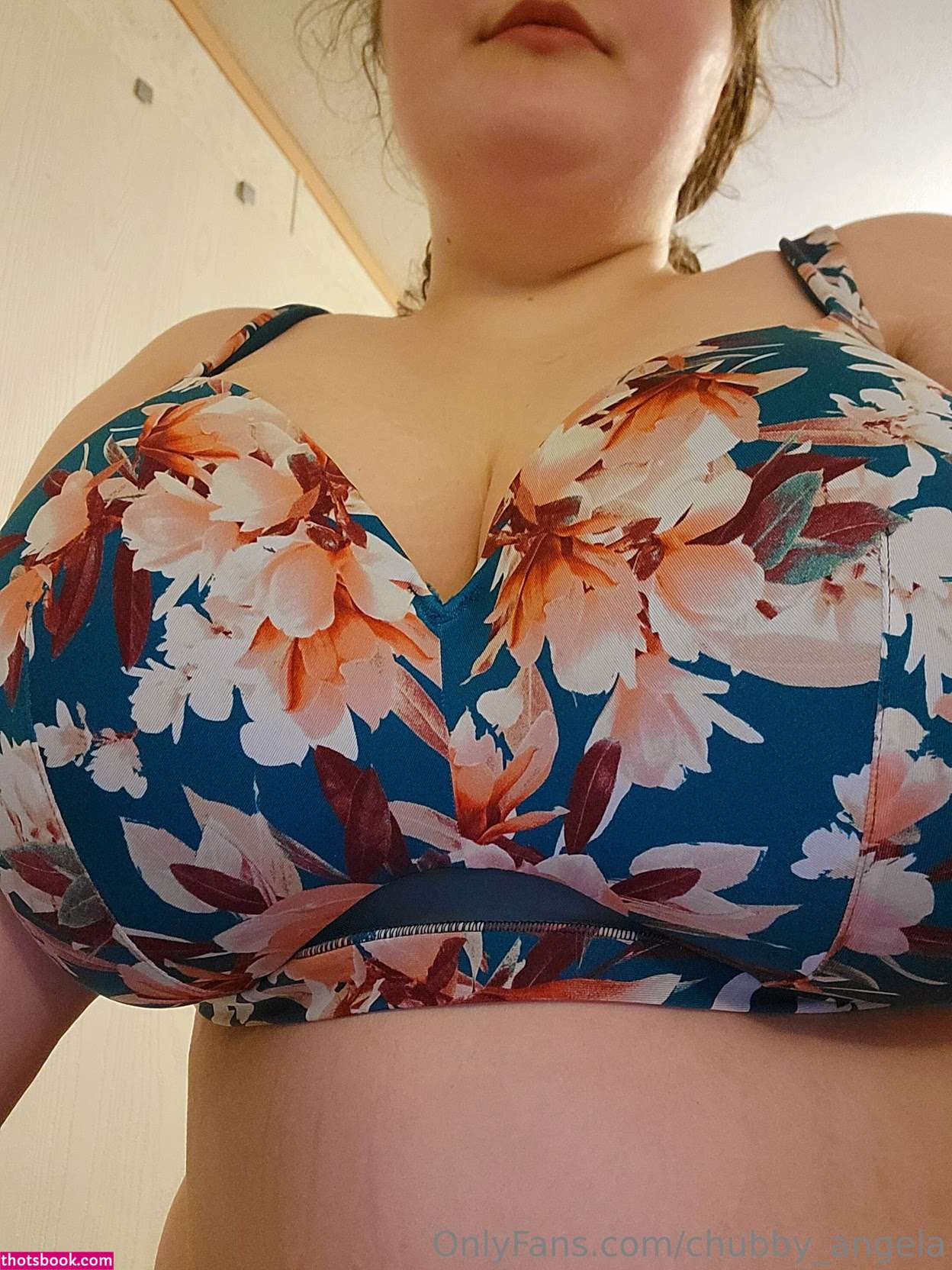 chubby angela Nude Leaks OnlyFans Photos #6 1805114