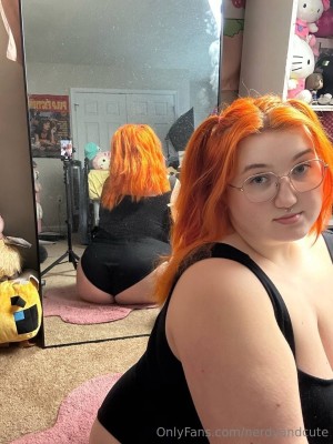 nerdyandcute Nude Leaks OnlyFans Photos #4